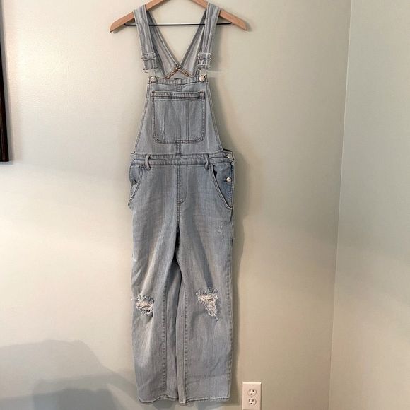 wild fable Denim - Wild Fable Overalls Light Wash Distressed Jeans Size Xs